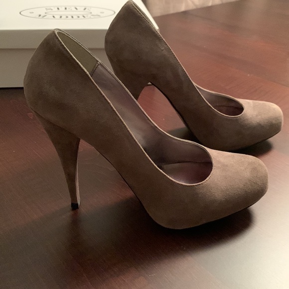 Steve Madden Platform Suede Gray Neutral Round Toe Heels - Size 8 - Picture 2 of 6